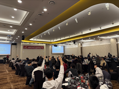 우측 콘텐츠 3번째 롤링 이미지